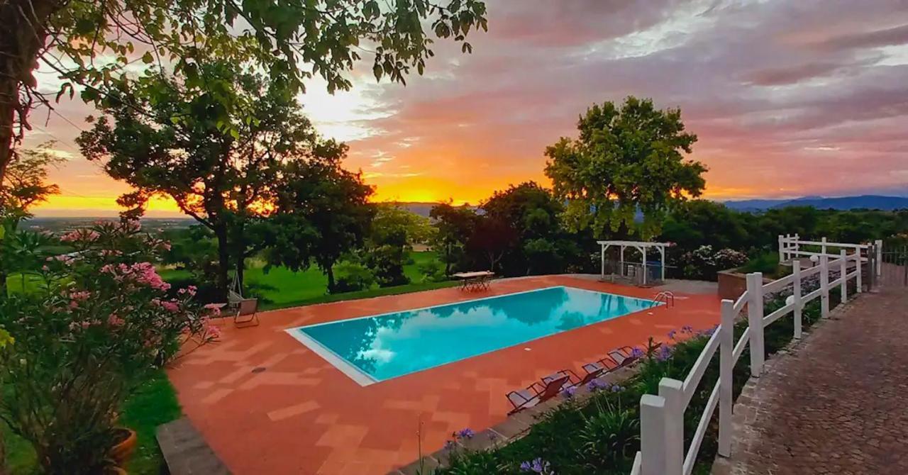 Villa Bagnole B&B - Holiday Apartments 로나토 외부 사진